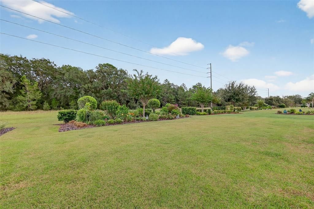 For Sale: $575,000 (2 beds, 2 baths, 2033 Square Feet)