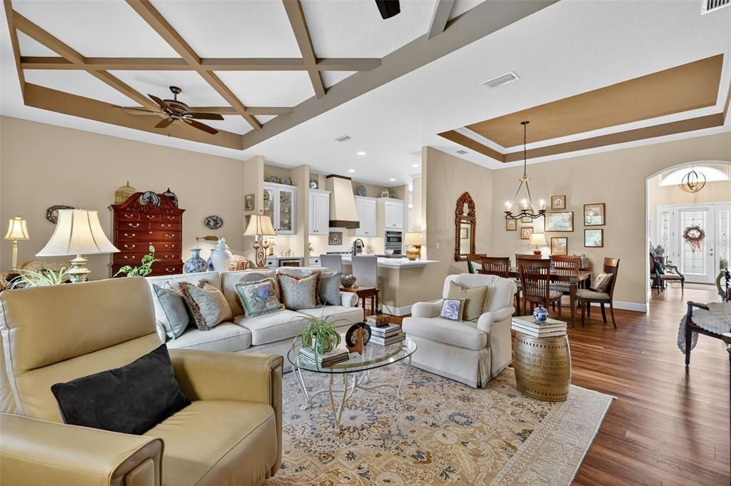 For Sale: $575,000 (2 beds, 2 baths, 2033 Square Feet)