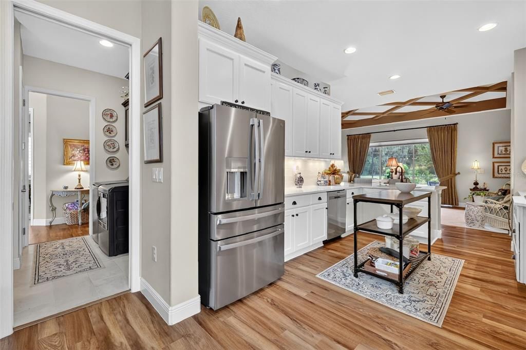 For Sale: $575,000 (2 beds, 2 baths, 2033 Square Feet)