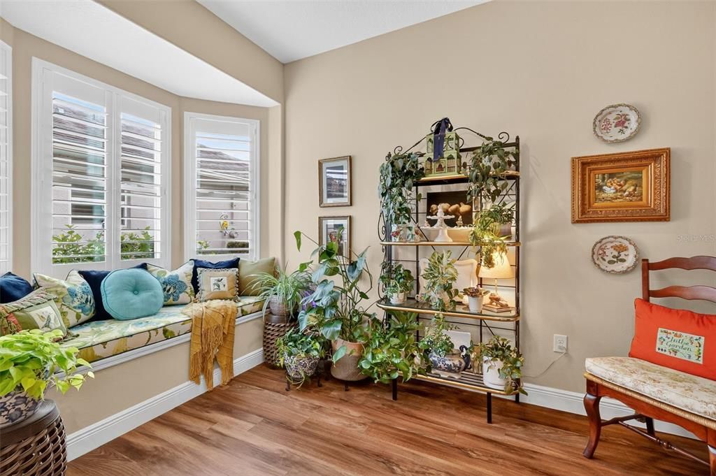 For Sale: $575,000 (2 beds, 2 baths, 2033 Square Feet)