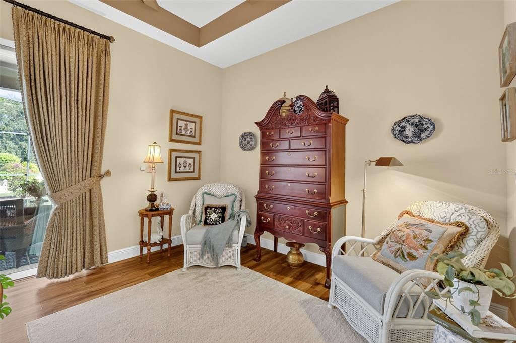 For Sale: $575,000 (2 beds, 2 baths, 2033 Square Feet)