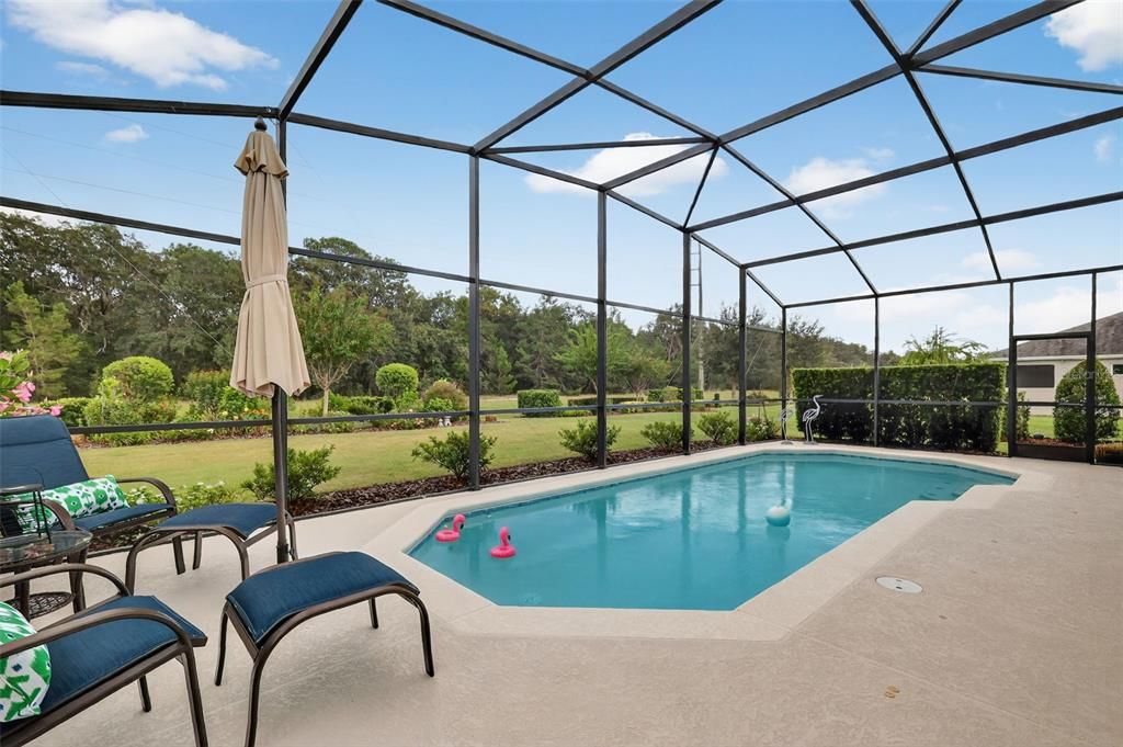 For Sale: $575,000 (2 beds, 2 baths, 2033 Square Feet)