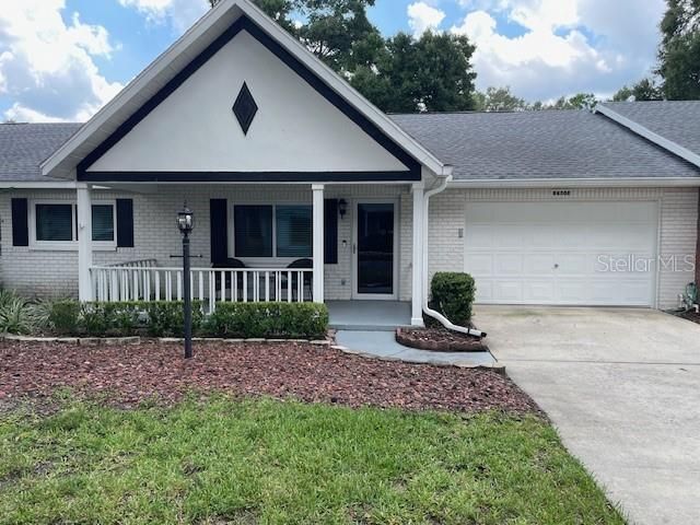 最近售出: $178,500 (2 贝兹, 2 浴室, 1366 平方英尺)