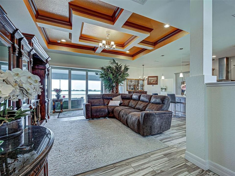 Active With Contract: $434,500 (3 beds, 2 baths, 1775 Square Feet)