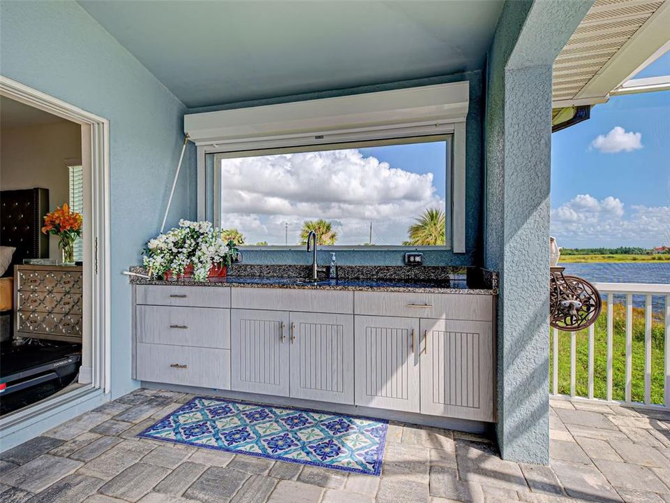 Active With Contract: $434,500 (3 beds, 2 baths, 1775 Square Feet)