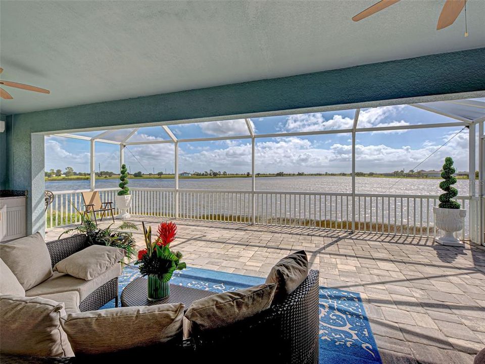 Active With Contract: $434,500 (3 beds, 2 baths, 1775 Square Feet)