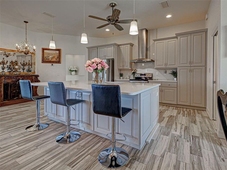 Active With Contract: $434,500 (3 beds, 2 baths, 1775 Square Feet)