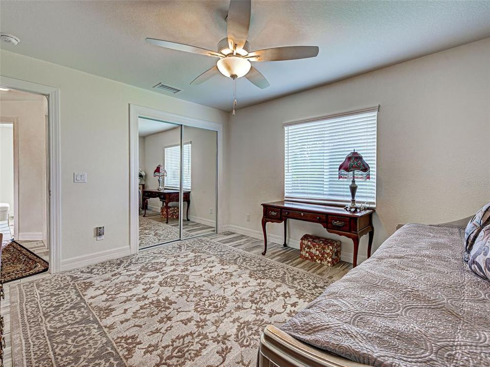 Active With Contract: $434,500 (3 beds, 2 baths, 1775 Square Feet)