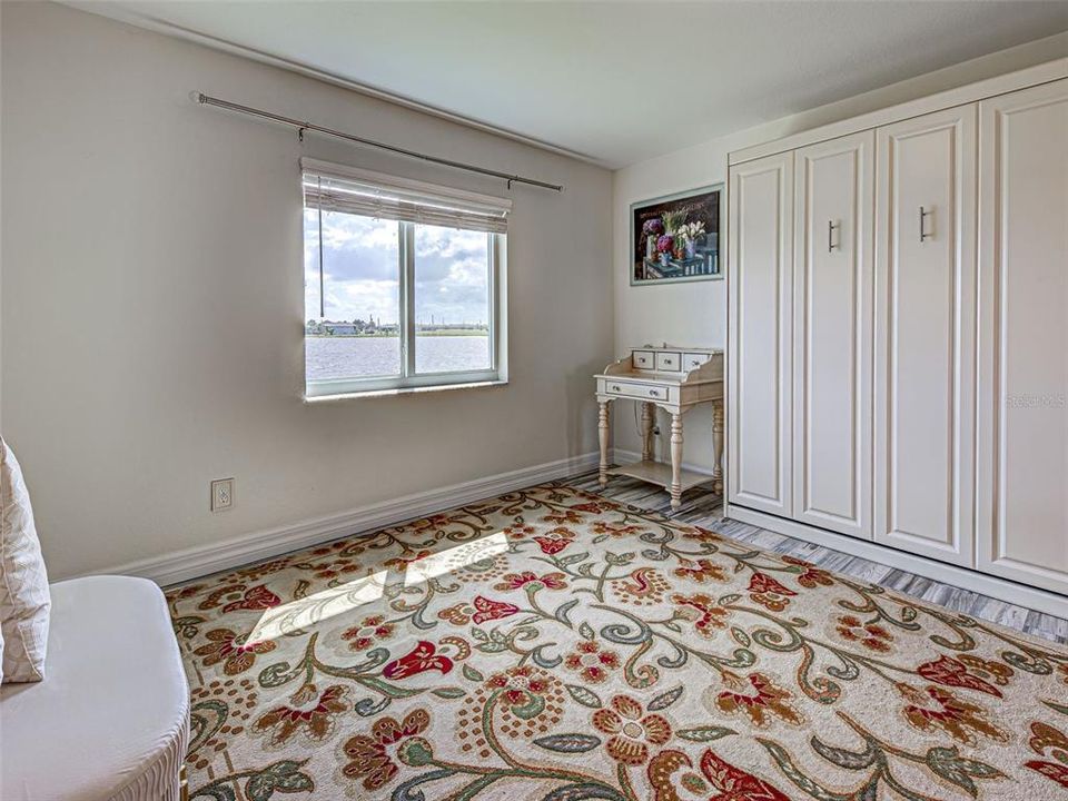 Active With Contract: $434,500 (3 beds, 2 baths, 1775 Square Feet)