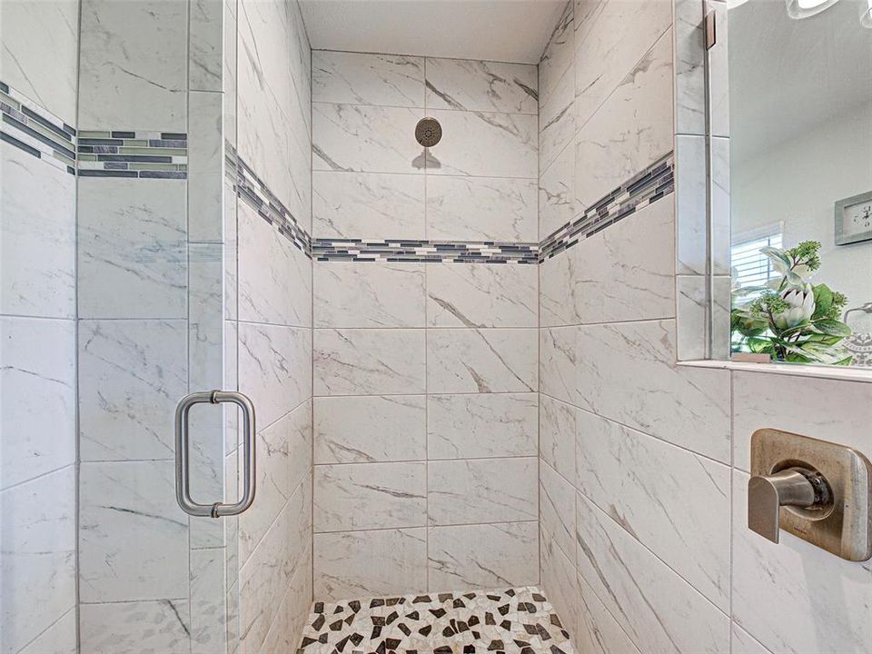 Active With Contract: $434,500 (3 beds, 2 baths, 1775 Square Feet)