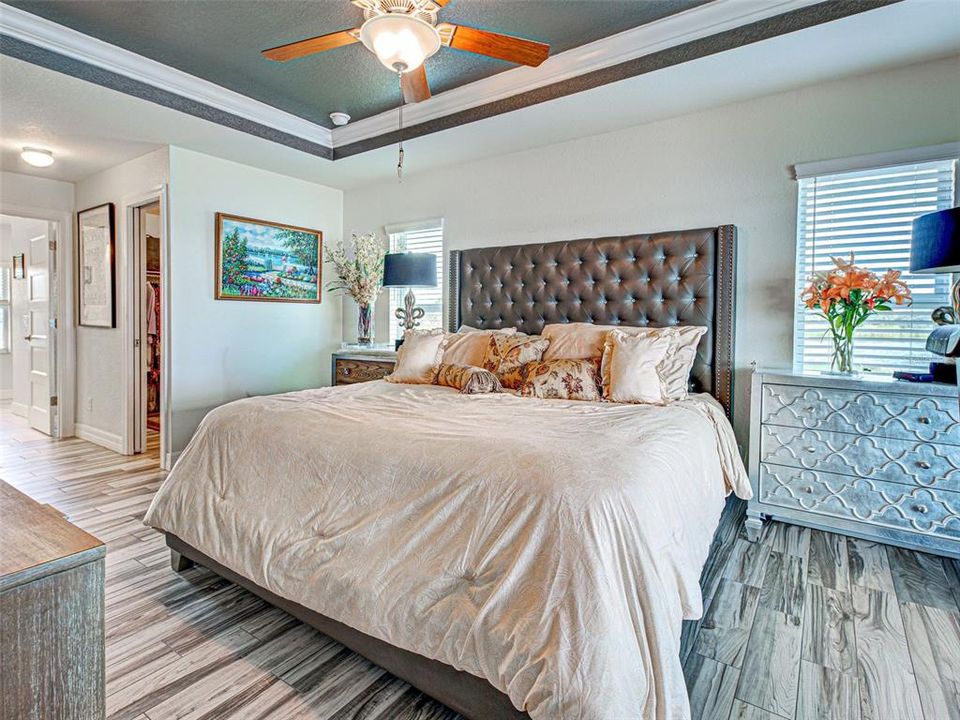 Active With Contract: $434,500 (3 beds, 2 baths, 1775 Square Feet)