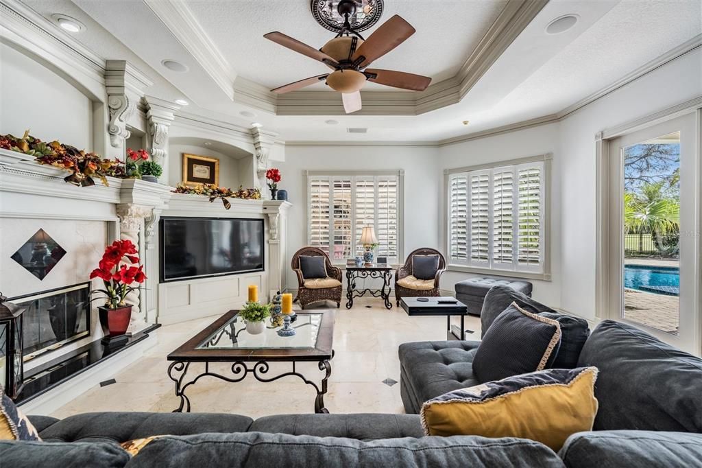 На продажу: $1,889,000 (5 спален, 4 ванн, 5139 Квадратных фут)