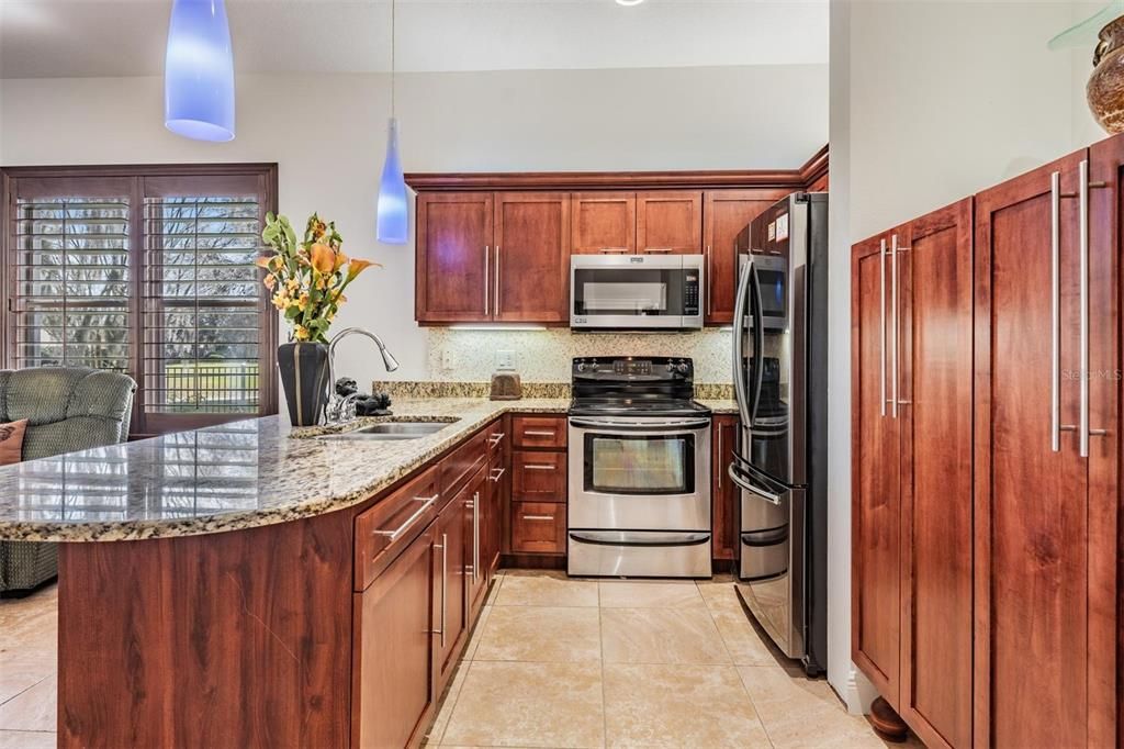 На продажу: $1,889,000 (5 спален, 4 ванн, 5139 Квадратных фут)