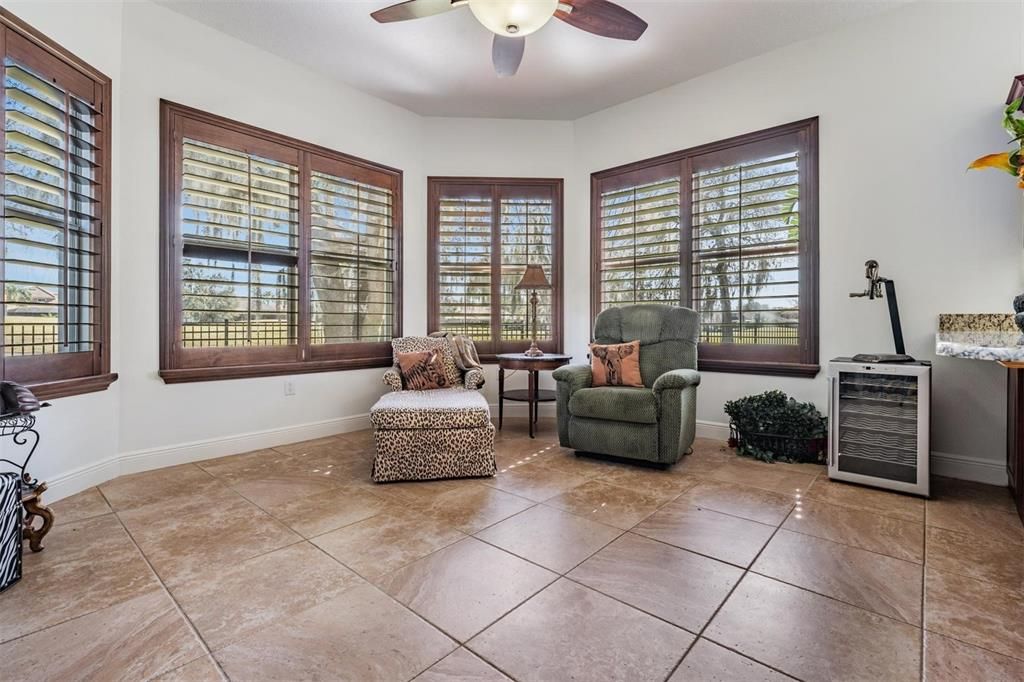 На продажу: $1,889,000 (5 спален, 4 ванн, 5139 Квадратных фут)