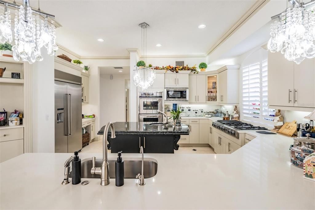 На продажу: $1,889,000 (5 спален, 4 ванн, 5139 Квадратных фут)