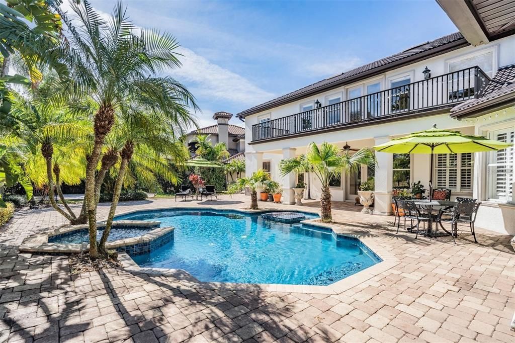 На продажу: $1,889,000 (5 спален, 4 ванн, 5139 Квадратных фут)