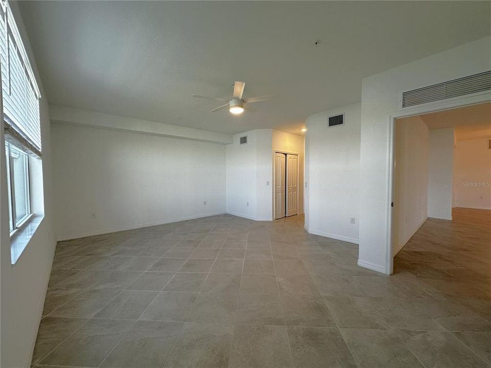 出租: $2,395 (3 贝兹, 2 浴室, 2110 平方英尺)