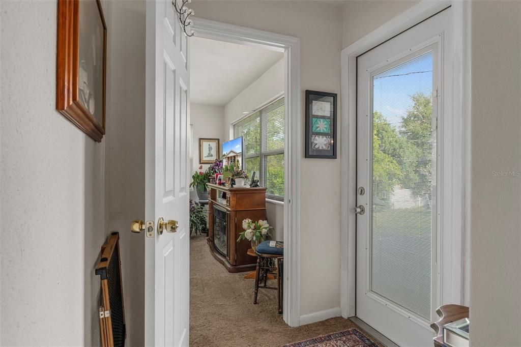 合同活跃: $239,000 (3 贝兹, 2 浴室, 1743 平方英尺)