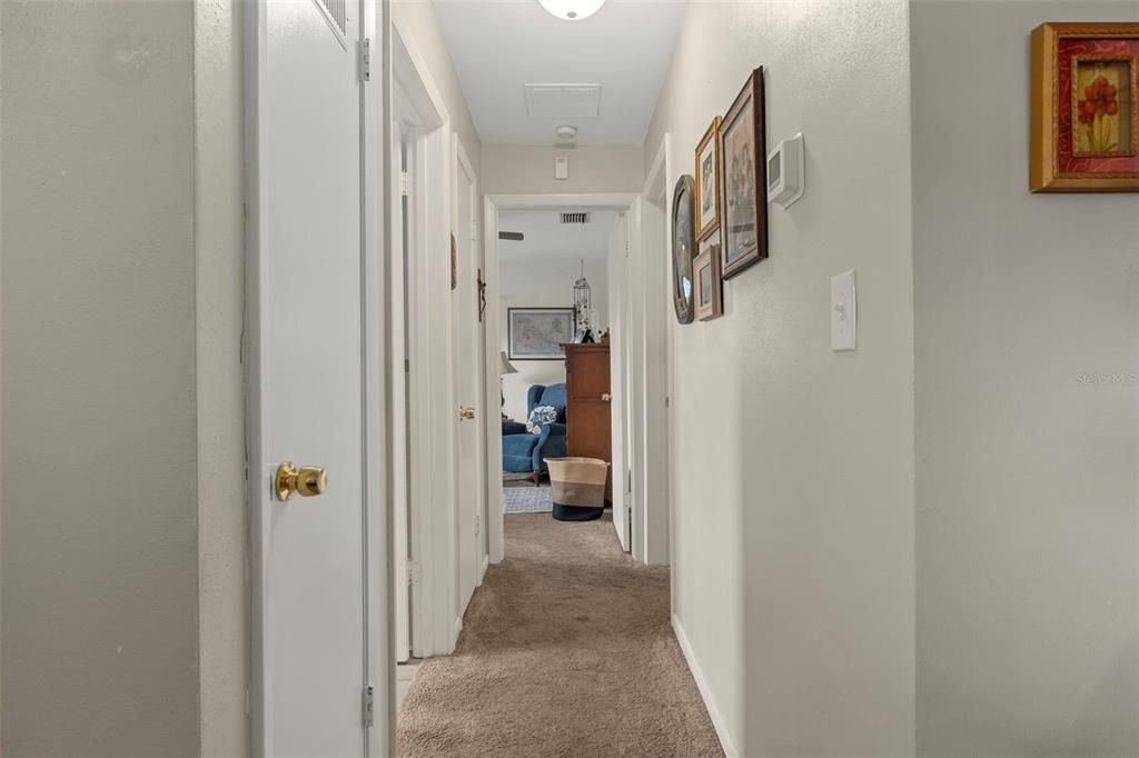 合同活跃: $239,000 (3 贝兹, 2 浴室, 1743 平方英尺)