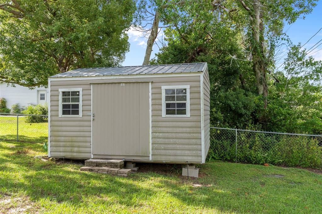 合同活跃: $239,000 (3 贝兹, 2 浴室, 1743 平方英尺)