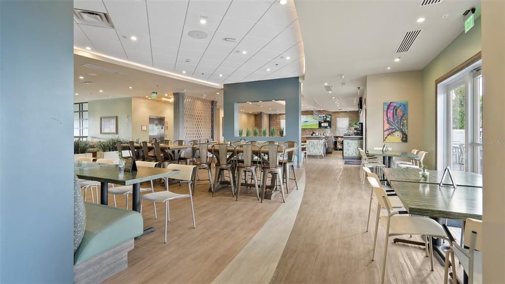 Под контрактом: $625,400 (6 спален, 5 ванн, 3275 Квадратных фут)