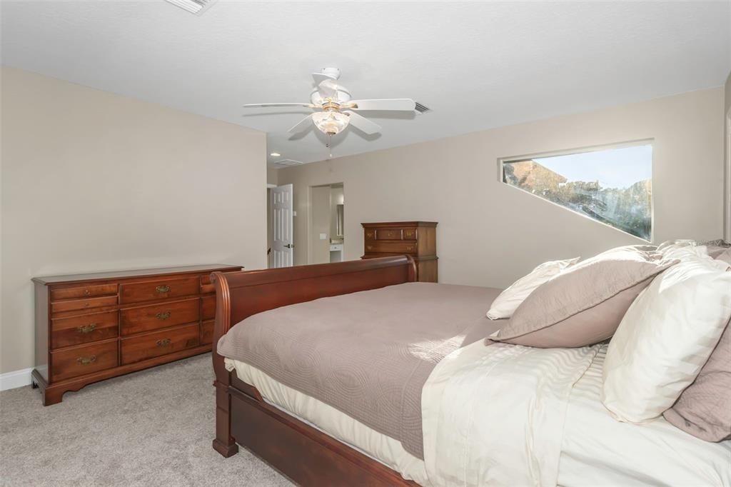 待售: $1,220,000 (5 贝兹, 3 浴室, 4227 平方英尺)