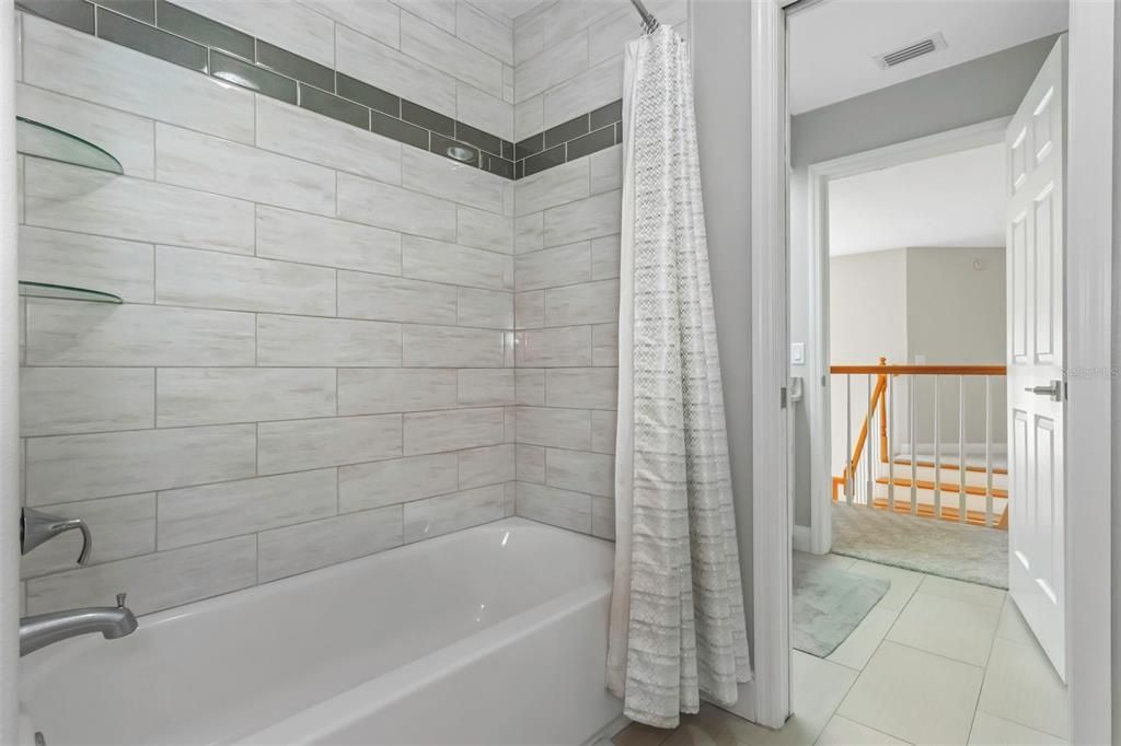 待售: $1,220,000 (5 贝兹, 3 浴室, 4227 平方英尺)