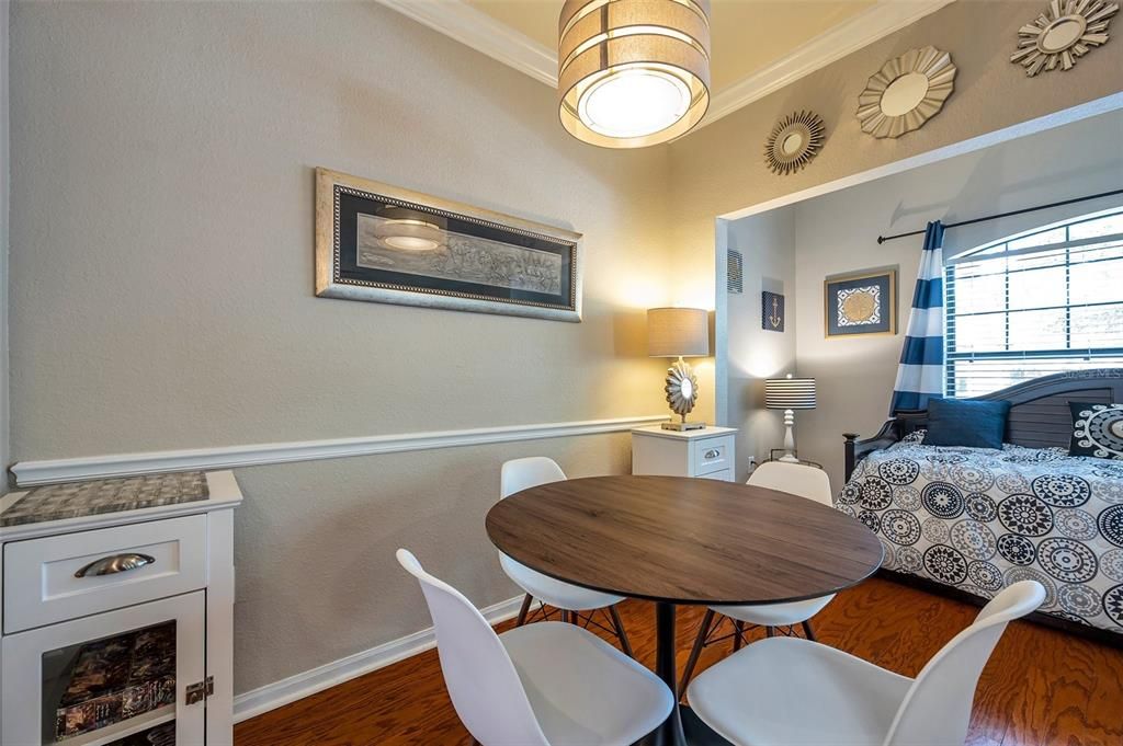 Под контрактом: $2,200 (2 спален, 2 ванн, 1200 Квадратных фут)