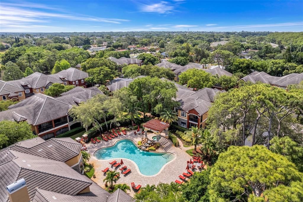 Под контрактом: $2,200 (2 спален, 2 ванн, 1200 Квадратных фут)