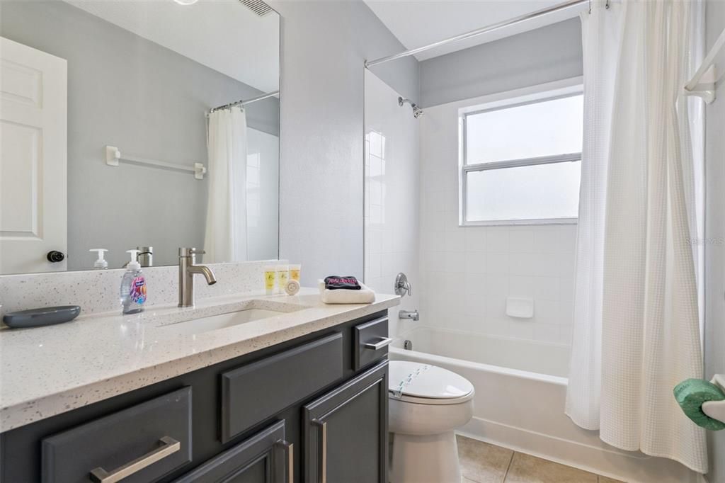 Под контрактом: $560,000 (7 спален, 4 ванн, 2881 Квадратных фут)