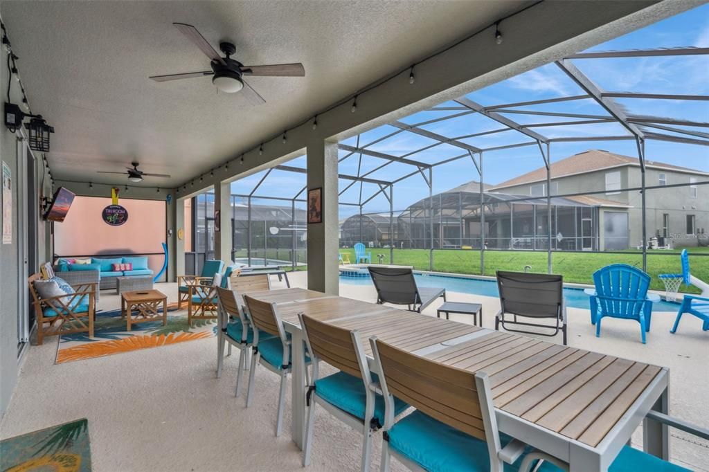 Под контрактом: $560,000 (7 спален, 4 ванн, 2881 Квадратных фут)