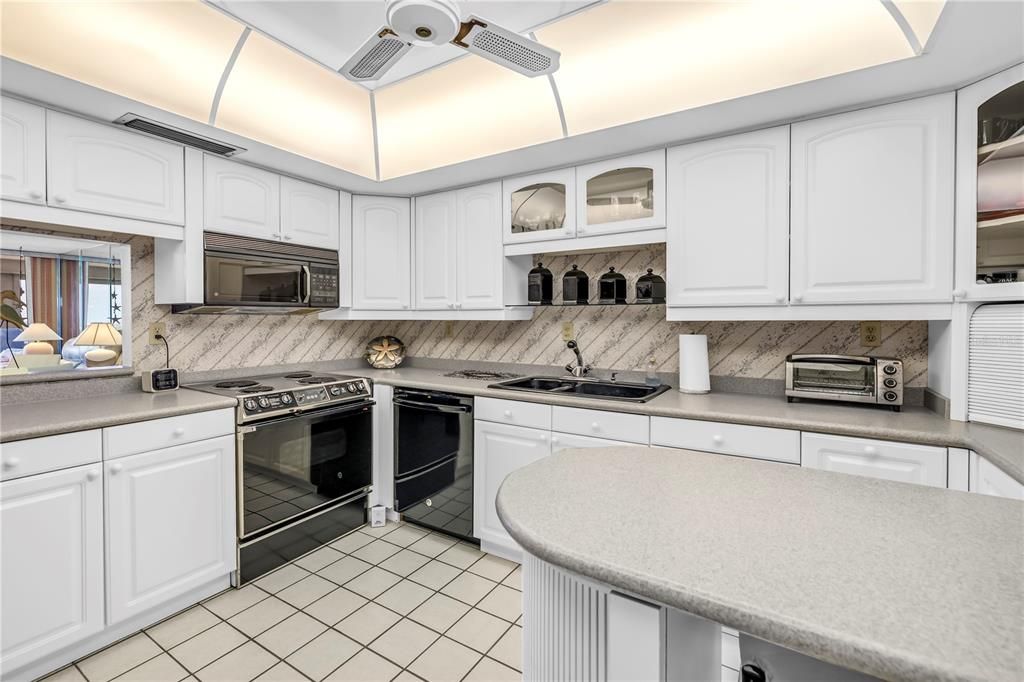 En Venta: $379,000 (1 camas, 1 baños, 1060 Pies cuadrados)