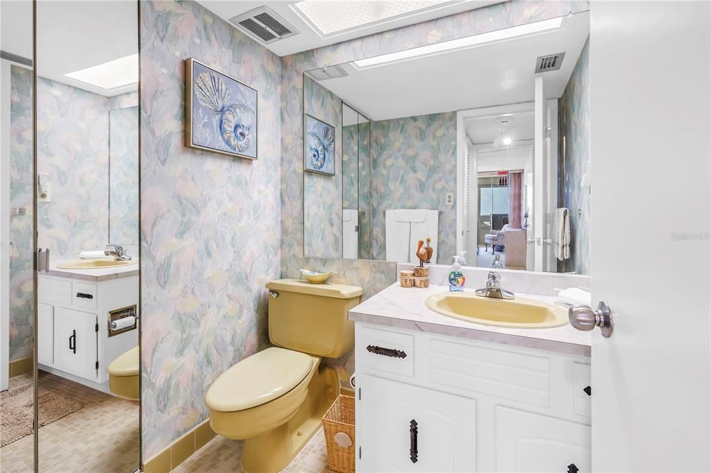 En Venta: $379,000 (1 camas, 1 baños, 1060 Pies cuadrados)