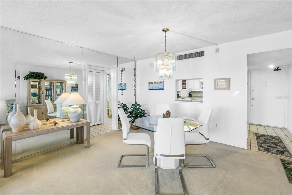 En Venta: $379,000 (1 camas, 1 baños, 1060 Pies cuadrados)