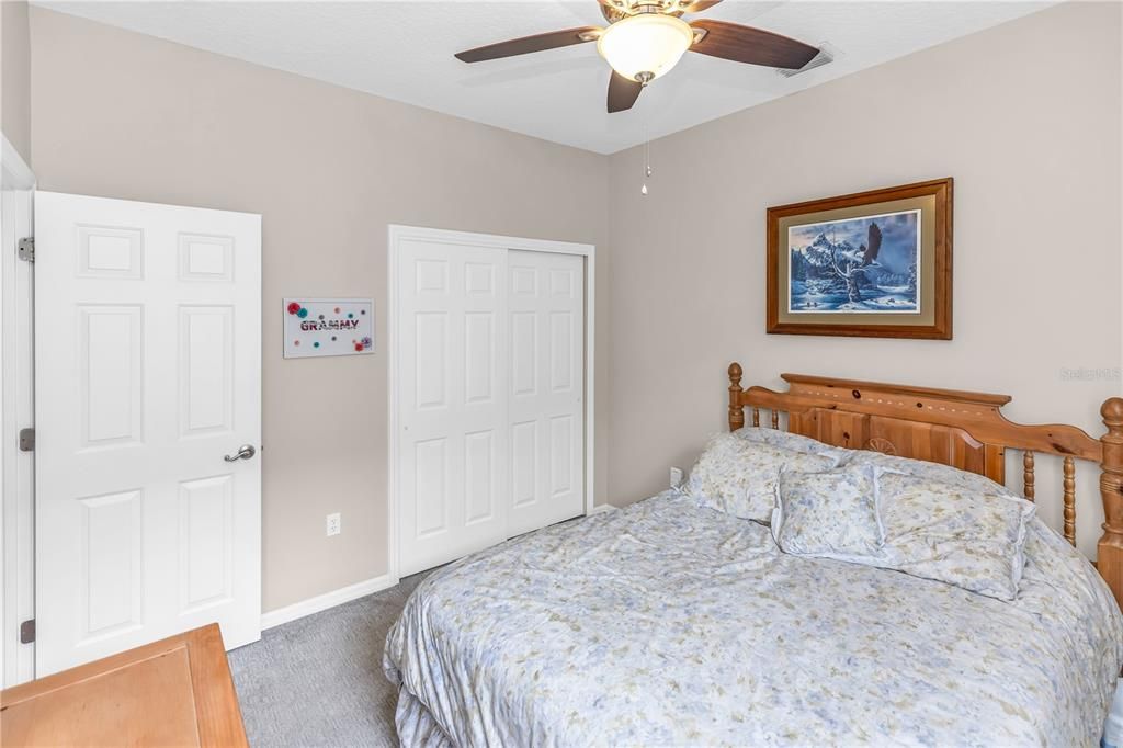 合同活跃: $399,999 (3 贝兹, 2 浴室, 1794 平方英尺)