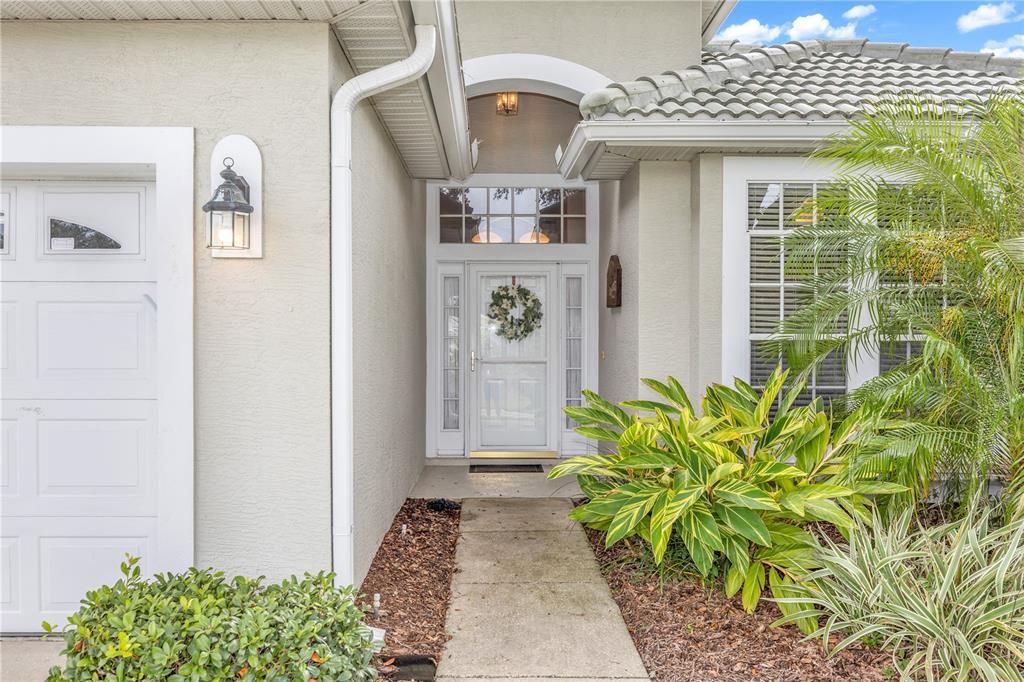 合同活跃: $399,999 (3 贝兹, 2 浴室, 1794 平方英尺)