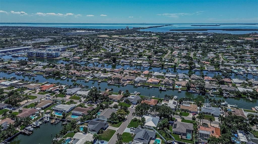 For Sale: $1,099,999 (4 beds, 2 baths, 1930 Square Feet)