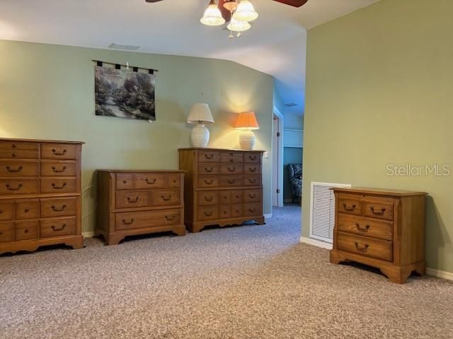 En Venta: $279,500 (3 camas, 2 baños, 2580 Pies cuadrados)