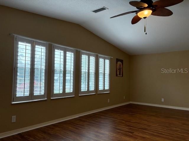 En Venta: $279,500 (3 camas, 2 baños, 2580 Pies cuadrados)