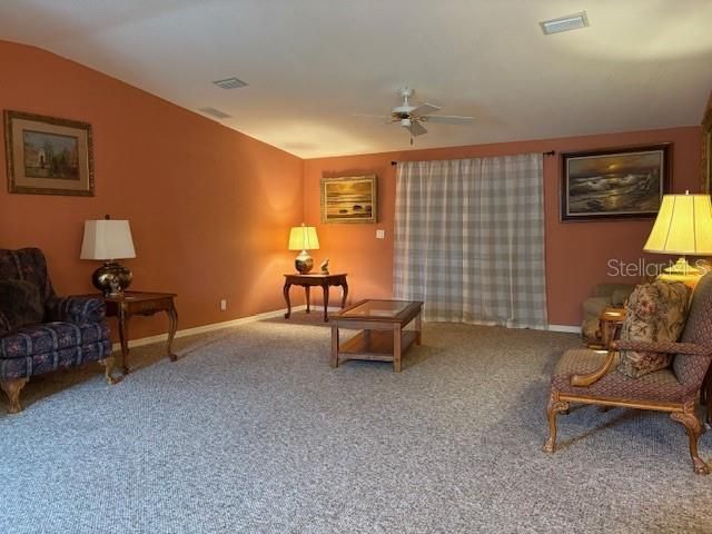 En Venta: $279,500 (3 camas, 2 baños, 2580 Pies cuadrados)