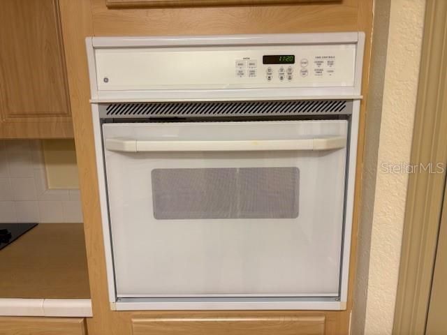 En Venta: $279,500 (3 camas, 2 baños, 2580 Pies cuadrados)