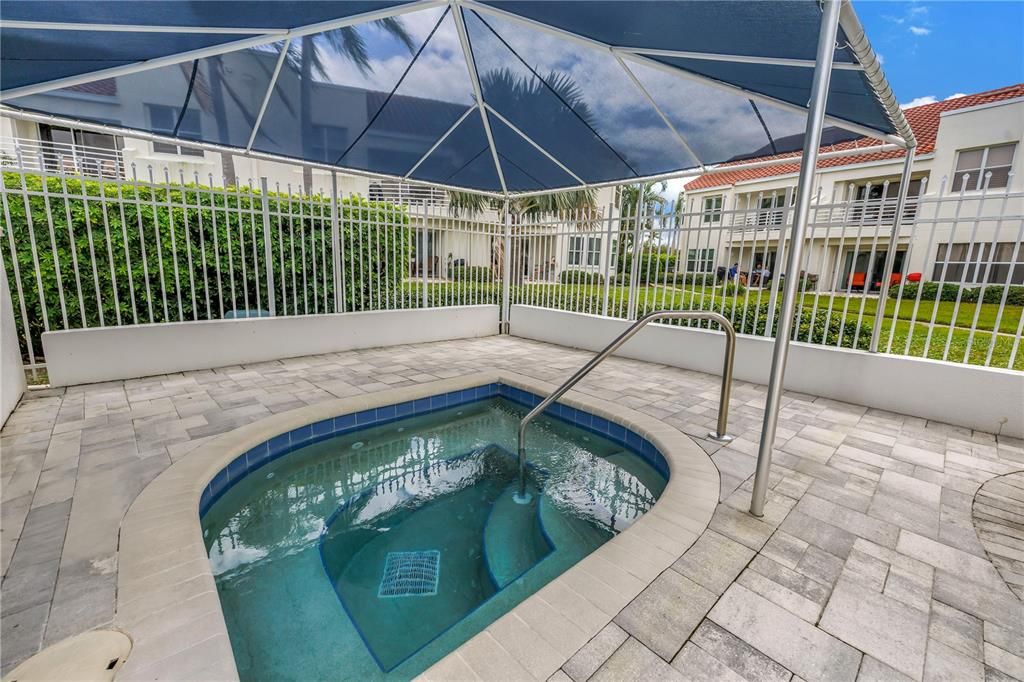 待售: $369,900 (2 贝兹, 2 浴室, 1075 平方英尺)