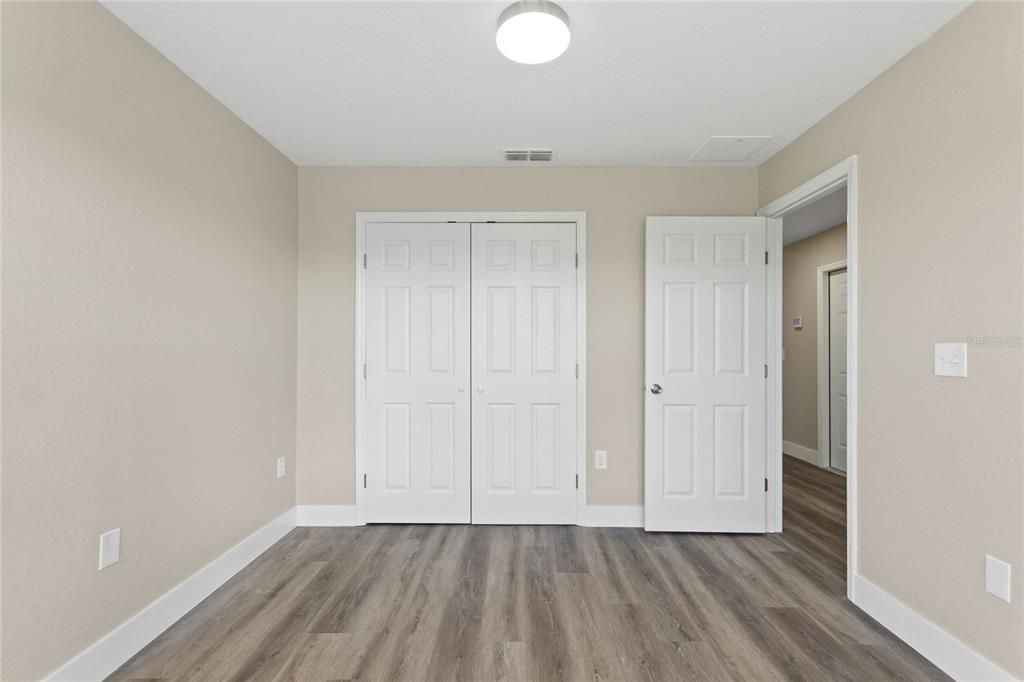 Под контрактом: $270,000 (3 спален, 2 ванн, 1127 Квадратных фут)