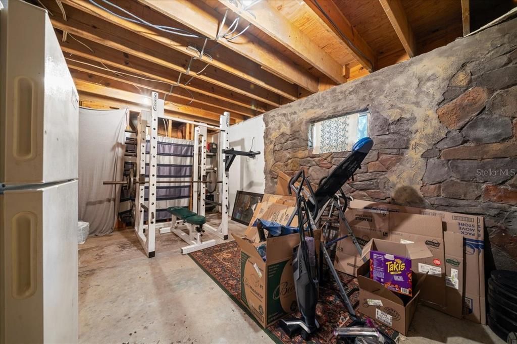 待售: $324,900 (4 贝兹, 4 浴室, 3570 平方英尺)