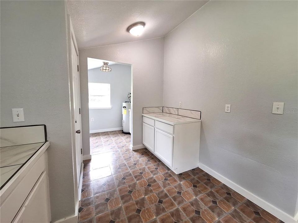 For Sale: $249,000 (4 beds, 2 baths, 1720 Square Feet)