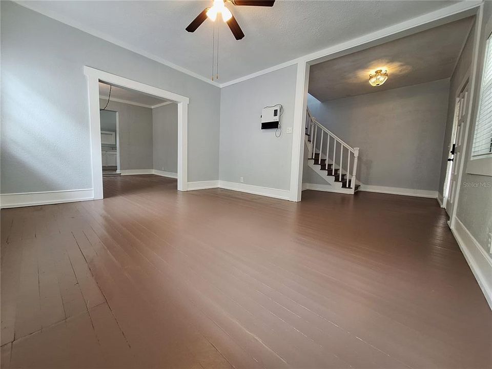 For Sale: $249,000 (4 beds, 2 baths, 1720 Square Feet)