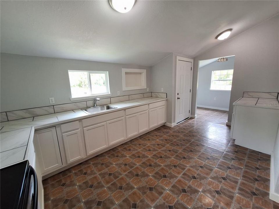For Sale: $249,000 (4 beds, 2 baths, 1720 Square Feet)