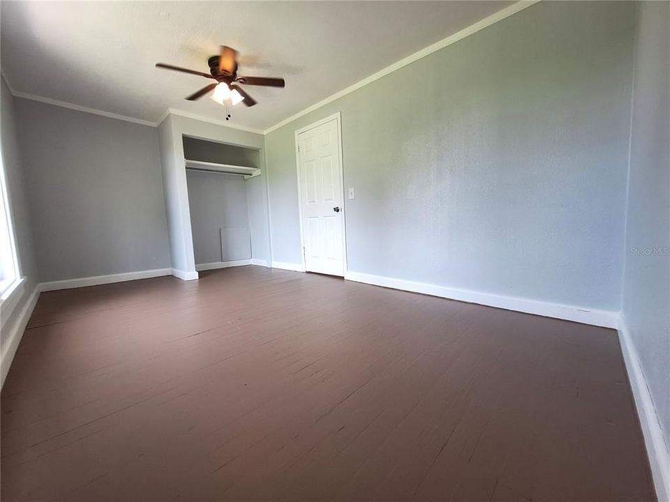 For Sale: $249,000 (4 beds, 2 baths, 1720 Square Feet)