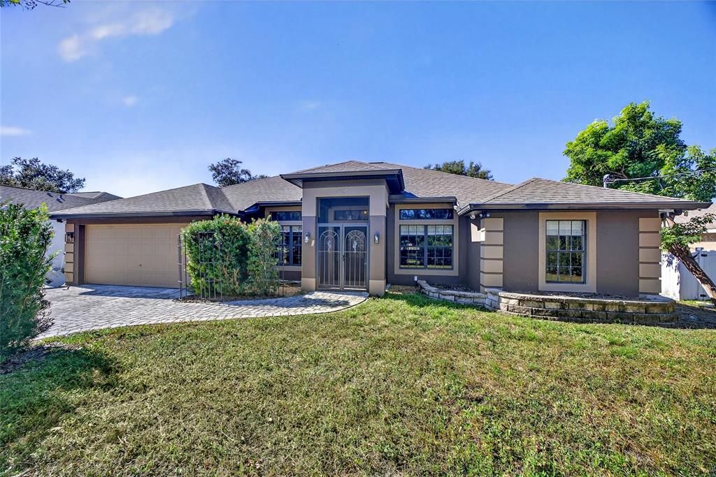 Active With Contract: $359,900 (3 beds, 3 baths, 2219 Square Feet)