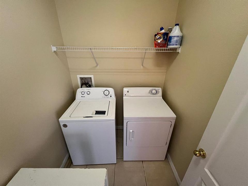 For Sale: $270,000 (2 beds, 2 baths, 1305 Square Feet)